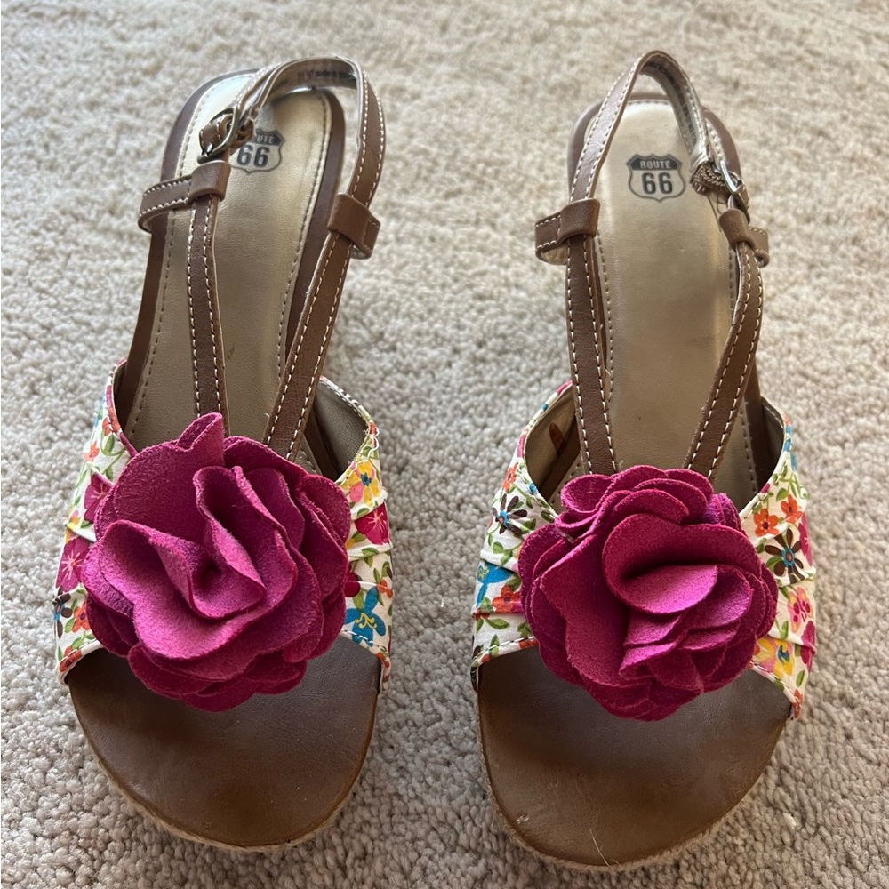 Route 66 floral wedges 8.5
